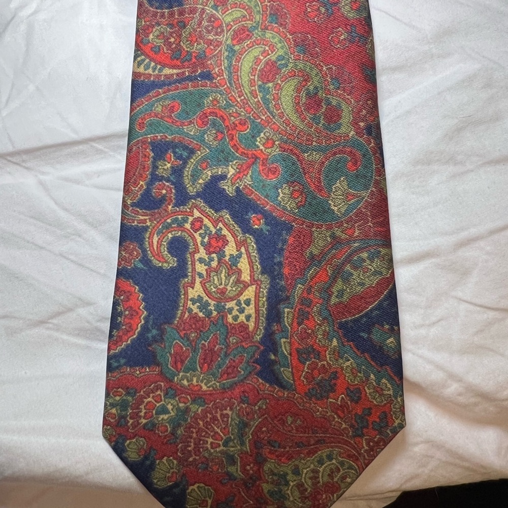 Vintage Smithsonian Institution Paisley Silk Tie - Red and Blue